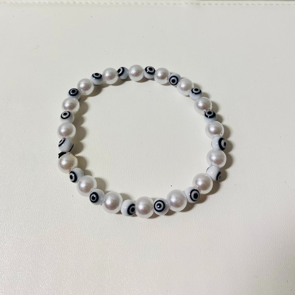 Evileye Black And White Beaded Bracelet Made By Evileyebymaria.